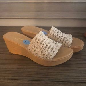 Mila Paoli Italian Slides